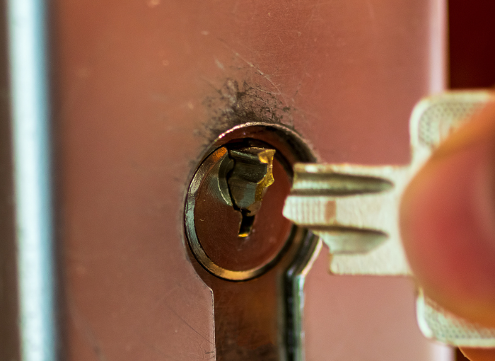 Comment retirer une clé cassée dans une serrure ? - Ça m'intéresse